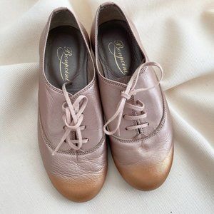 ** KIDS ** Bonpoint Gold Derby Lace Up Derby's, size 28 (US kids size 11)